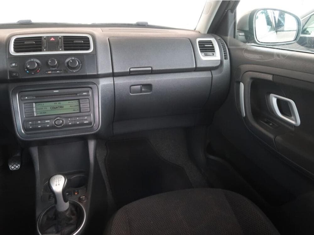2007 Škoda FABIA - 8