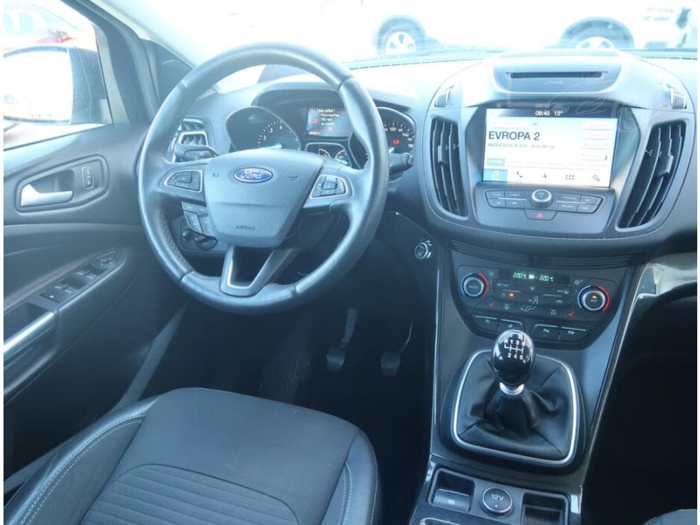 2019 Ford KUGA - 19