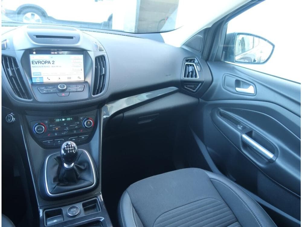 2019 Ford KUGA - 22