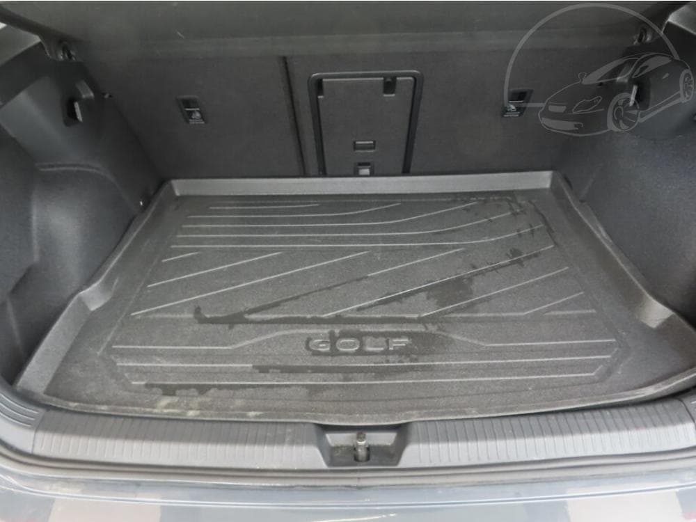 2025 Volkswagen GOLF - 25