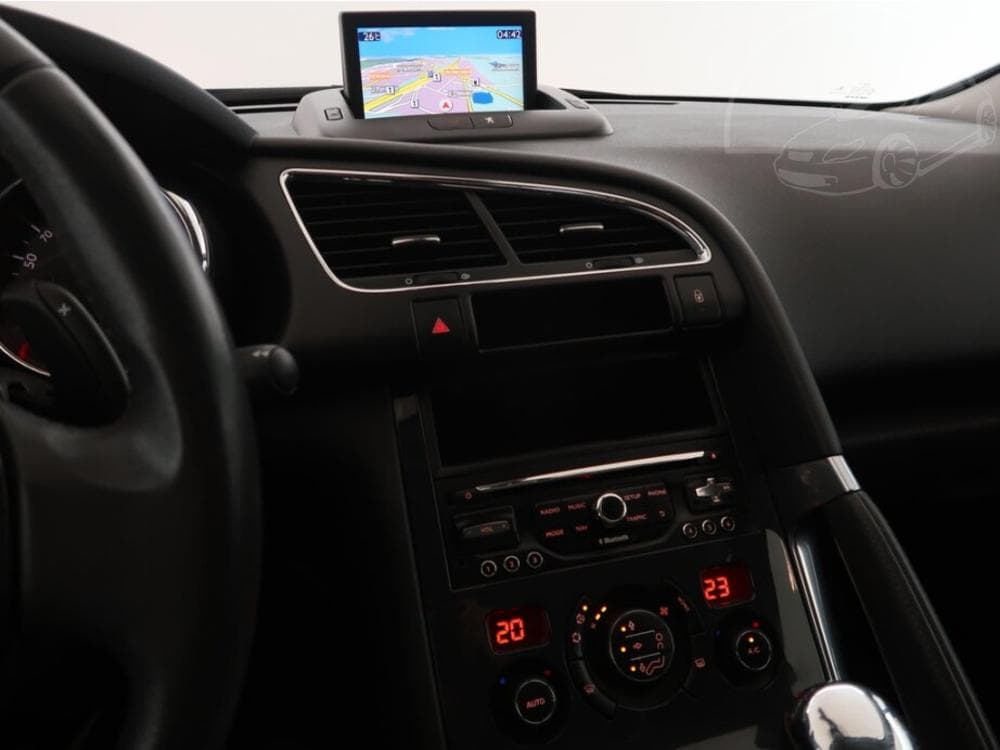 2014 Peugeot 3008 - 12