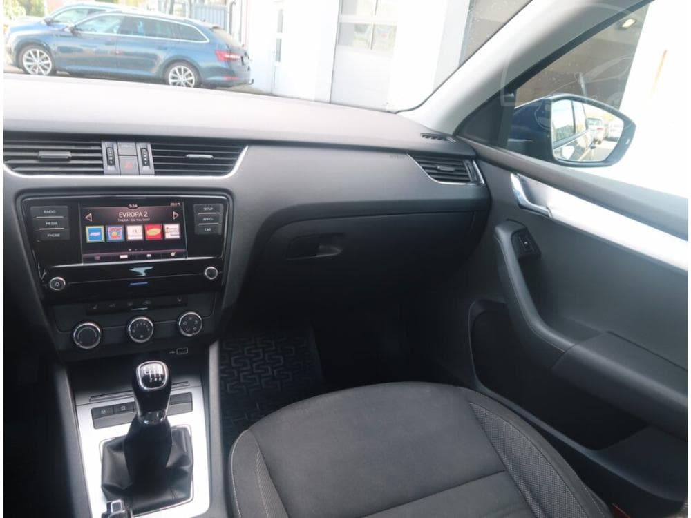 2018 Škoda OCTAVIA - 8