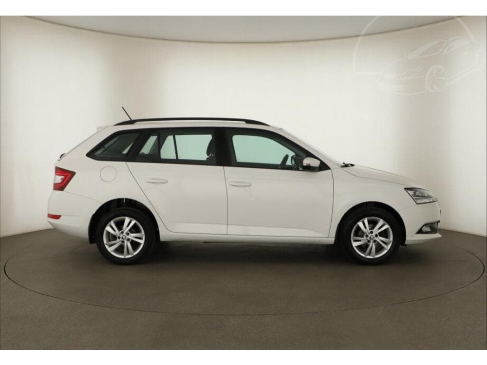 2021 Škoda FABIA - 6
