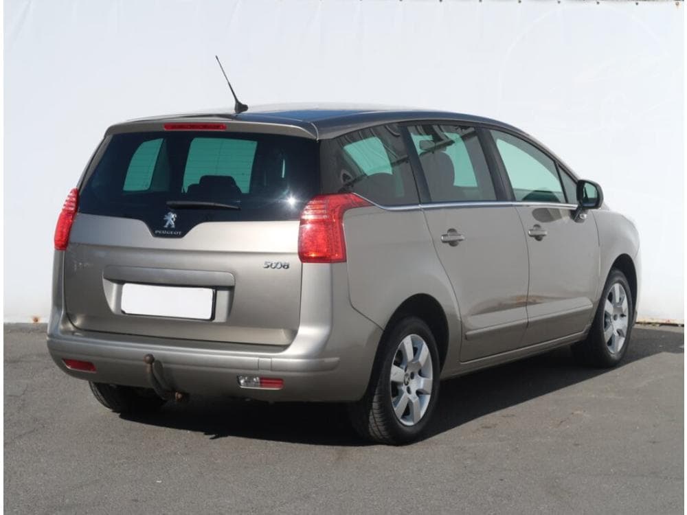 2015 Peugeot 5008 - 5