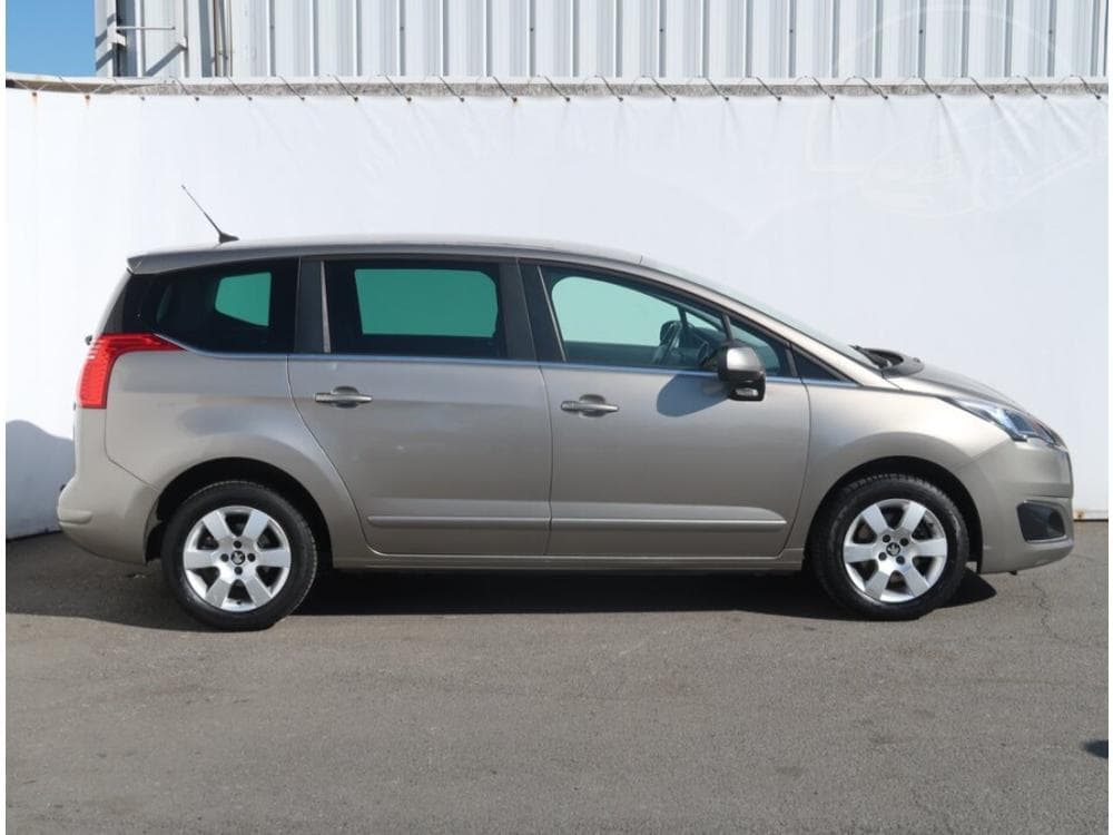 2015 Peugeot 5008 - 6