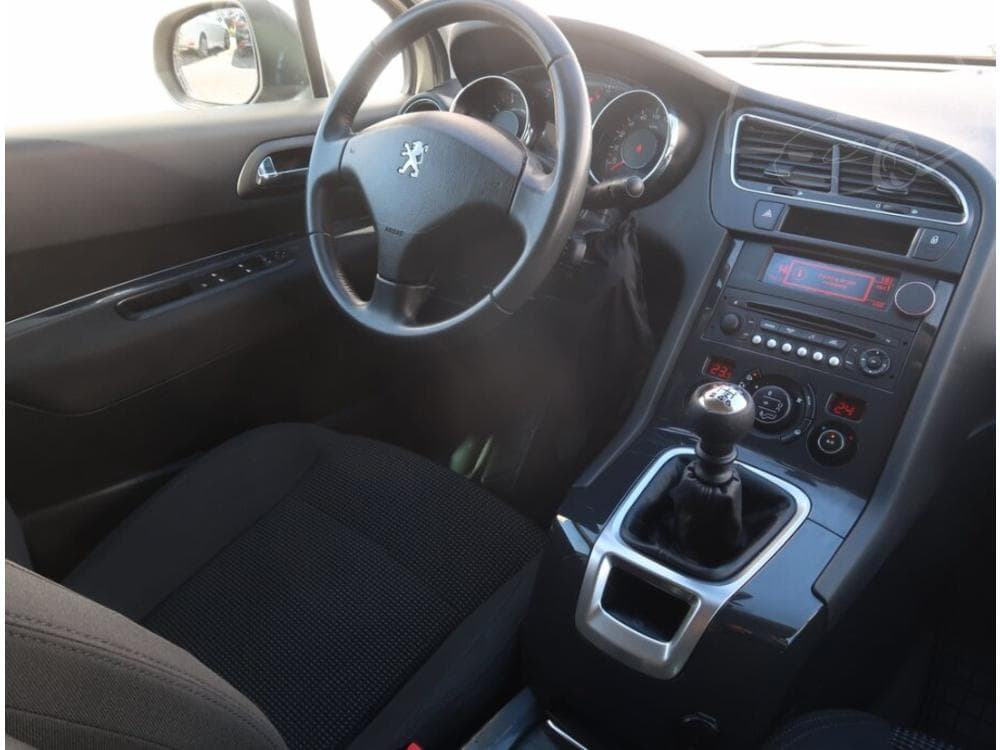 2015 Peugeot 5008 - 7