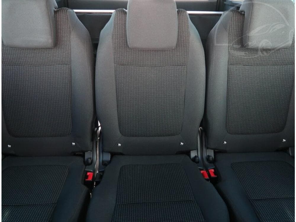 2015 Peugeot 5008 - 10