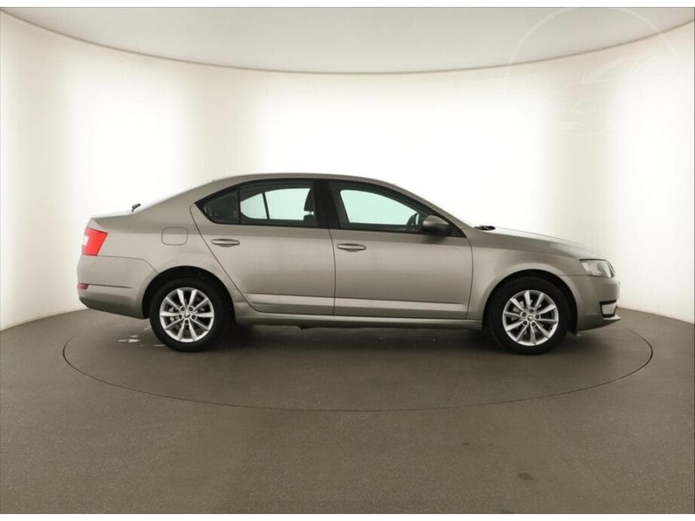 2016 Škoda OCTAVIA - 16