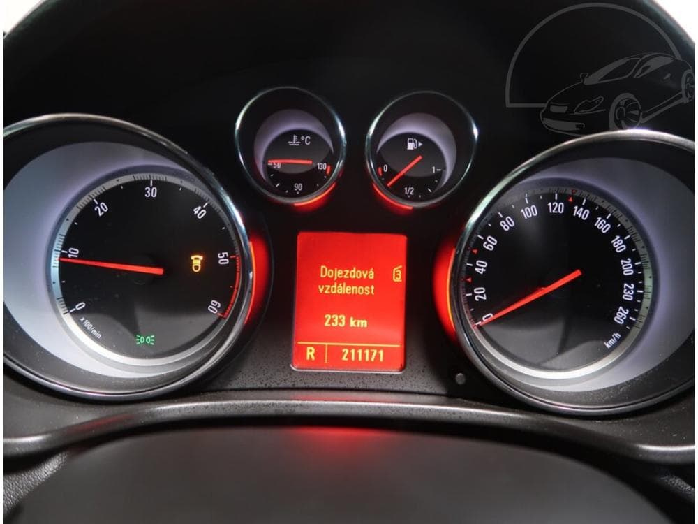 2011 Opel INSIGNIA - 11