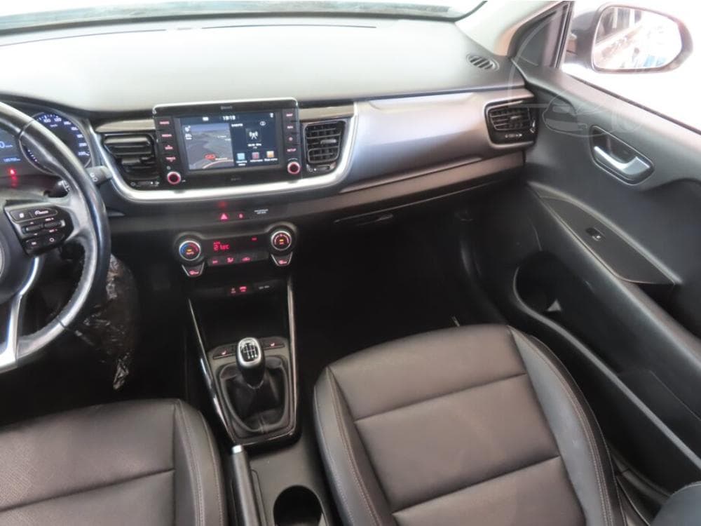 2018 Kia STONIC - 8