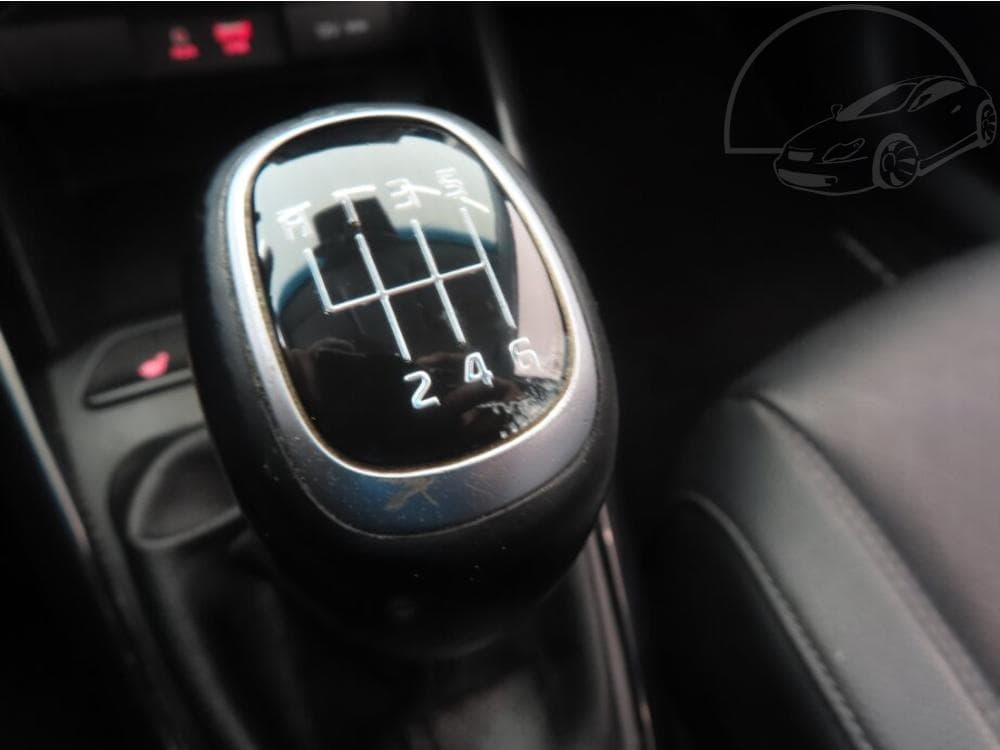 2018 Kia STONIC - 12