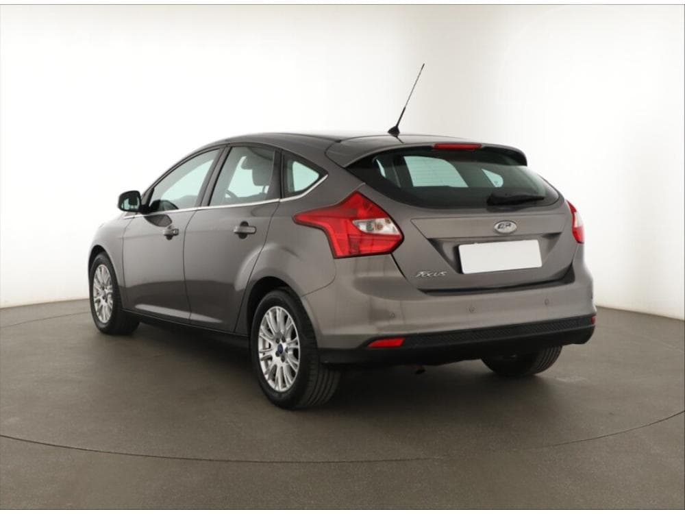 2011 Ford FOCUS - 4