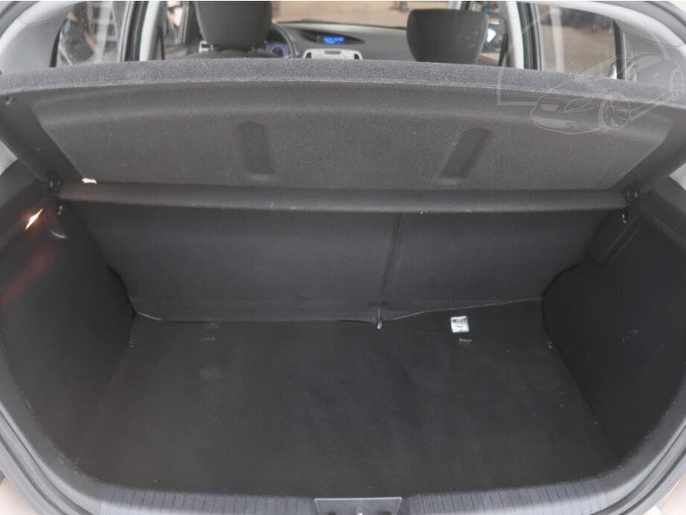 2010 Hyundai i20 - 37