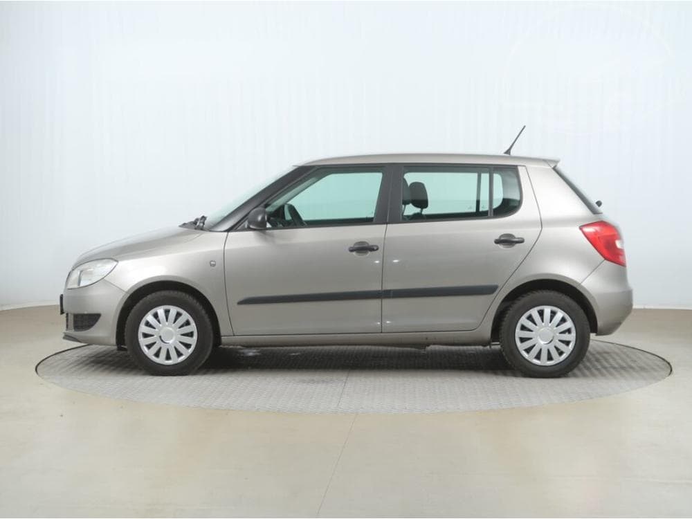 2011 Škoda FABIA - 3