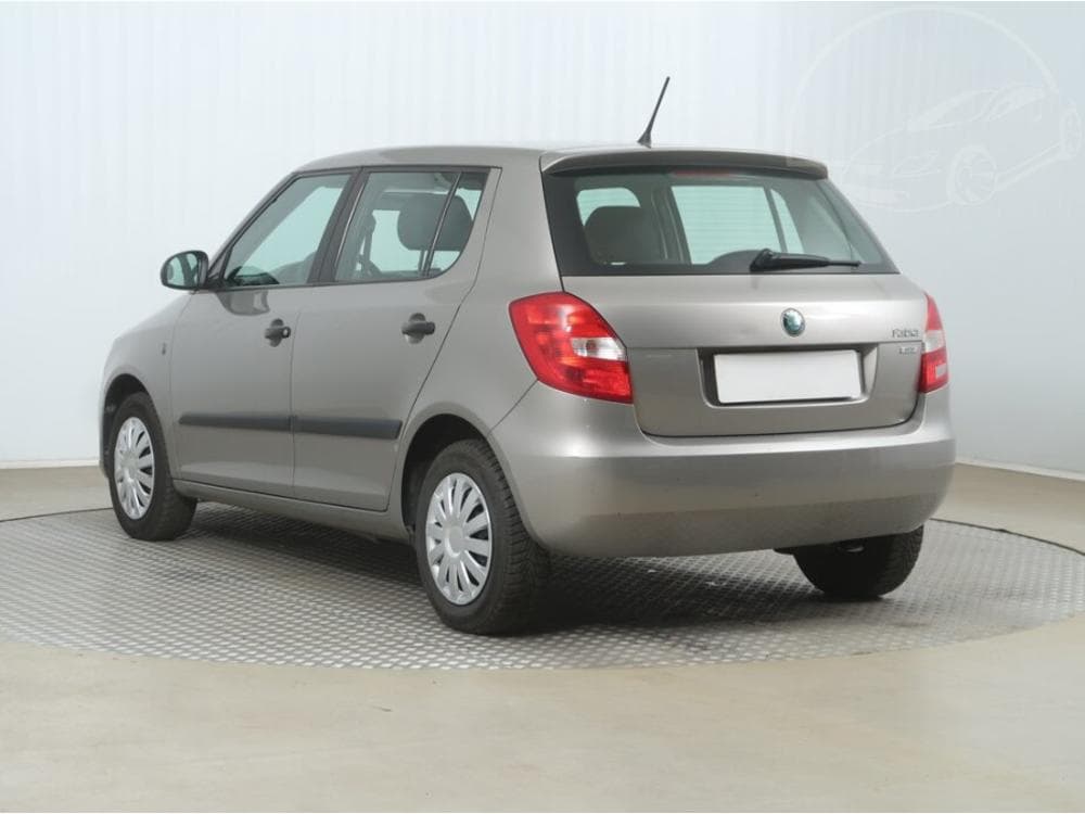2011 Škoda FABIA - 4
