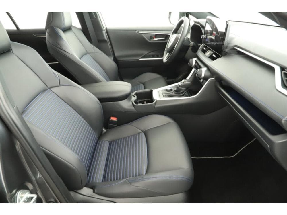 2025 Toyota RAV4 - 19