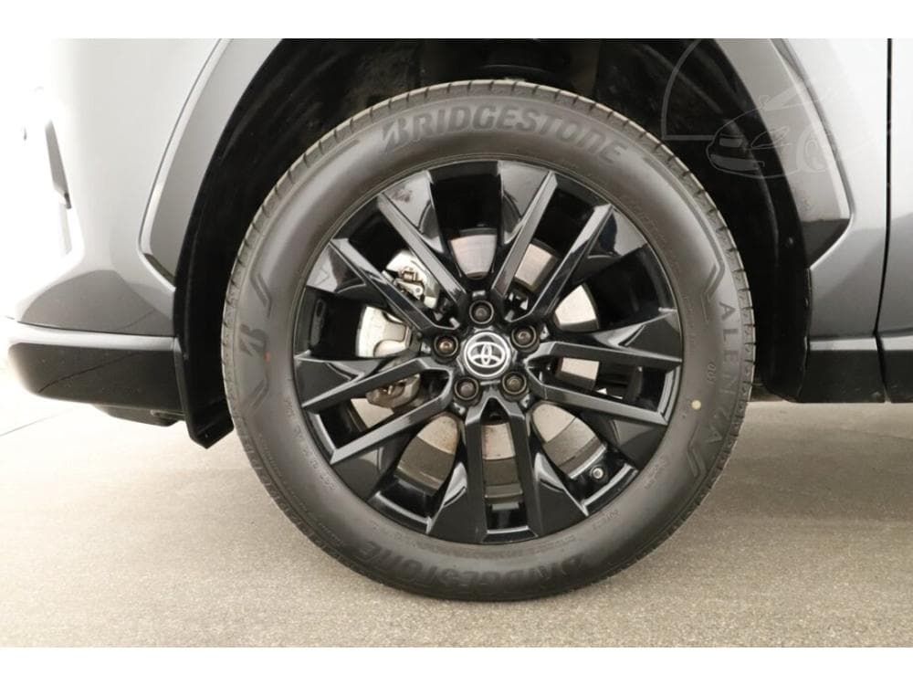 2025 Toyota RAV4 - 34