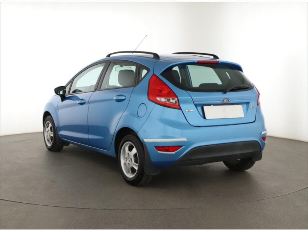 2009 Ford FIESTA - 4