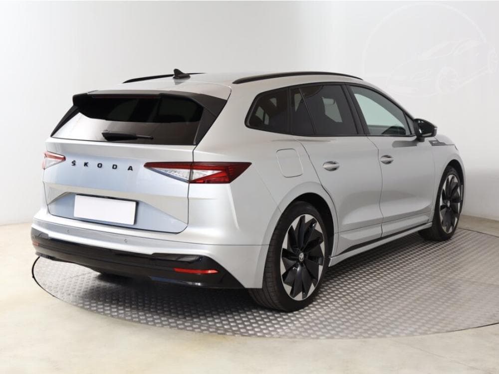 2021 Škoda ENYAQ - 9