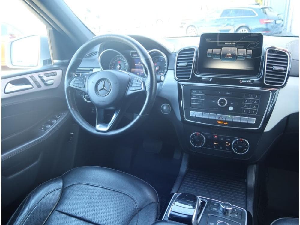 2016 Mercedes-Benz GLE - 19