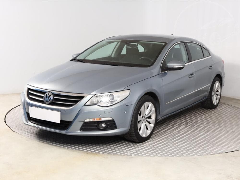 2011 Volkswagen PASSAT - 2