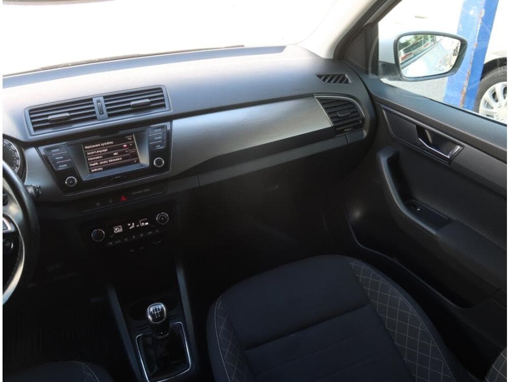 2016 Škoda FABIA - 8