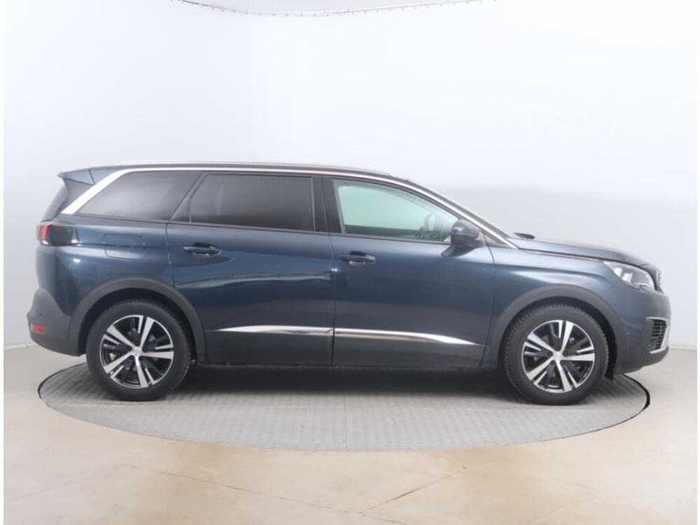 2018 Peugeot 5008 - 16
