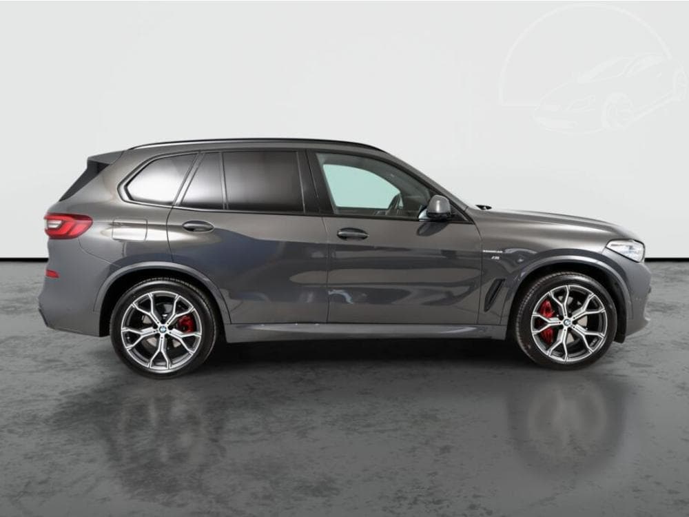 2021 BMW X5 - 16