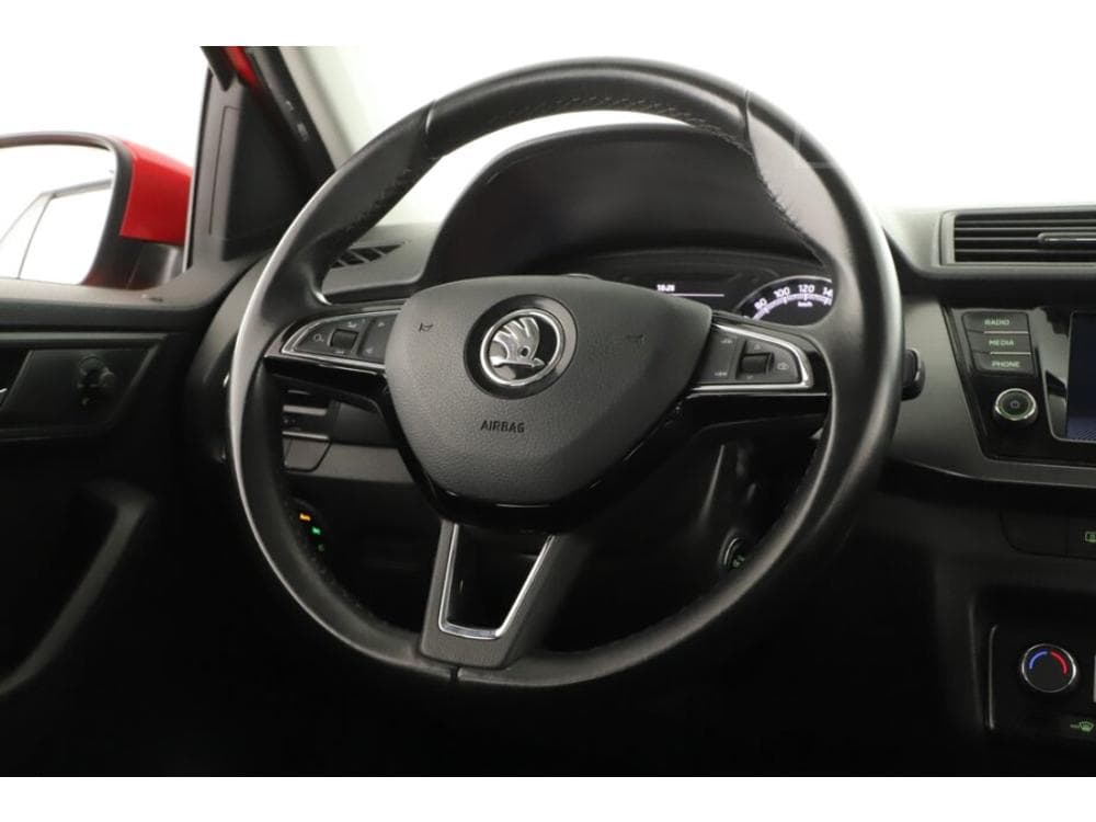 2020 Škoda FABIA - 23