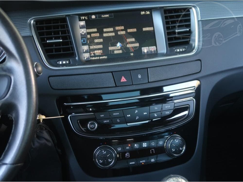 2015 Peugeot 508 - 12