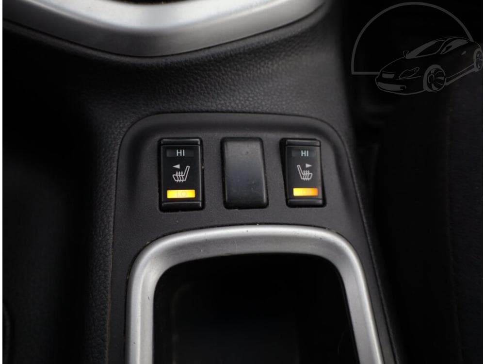 2016 Nissan NAVARA - 25