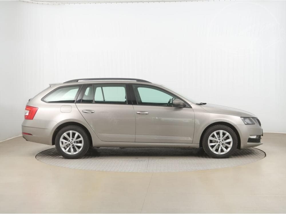 2018 Škoda OCTAVIA - 6