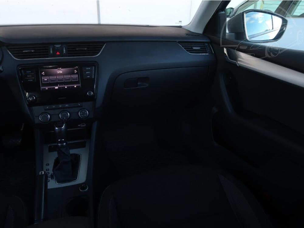 2018 Škoda OCTAVIA - 8