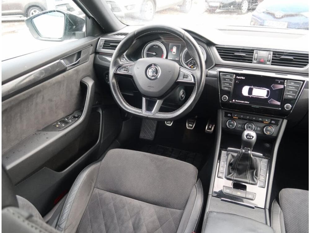 2016 Škoda SUPERB - 19