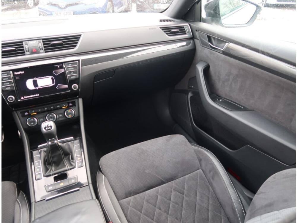 2016 Škoda SUPERB - 22