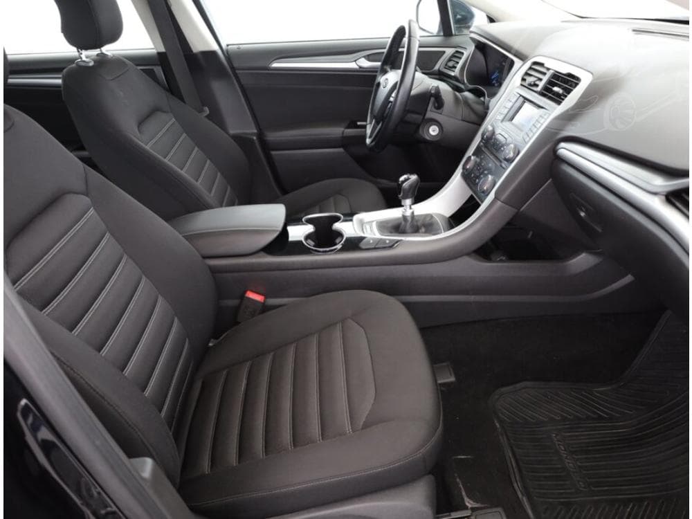 2015 Ford MONDEO - 7