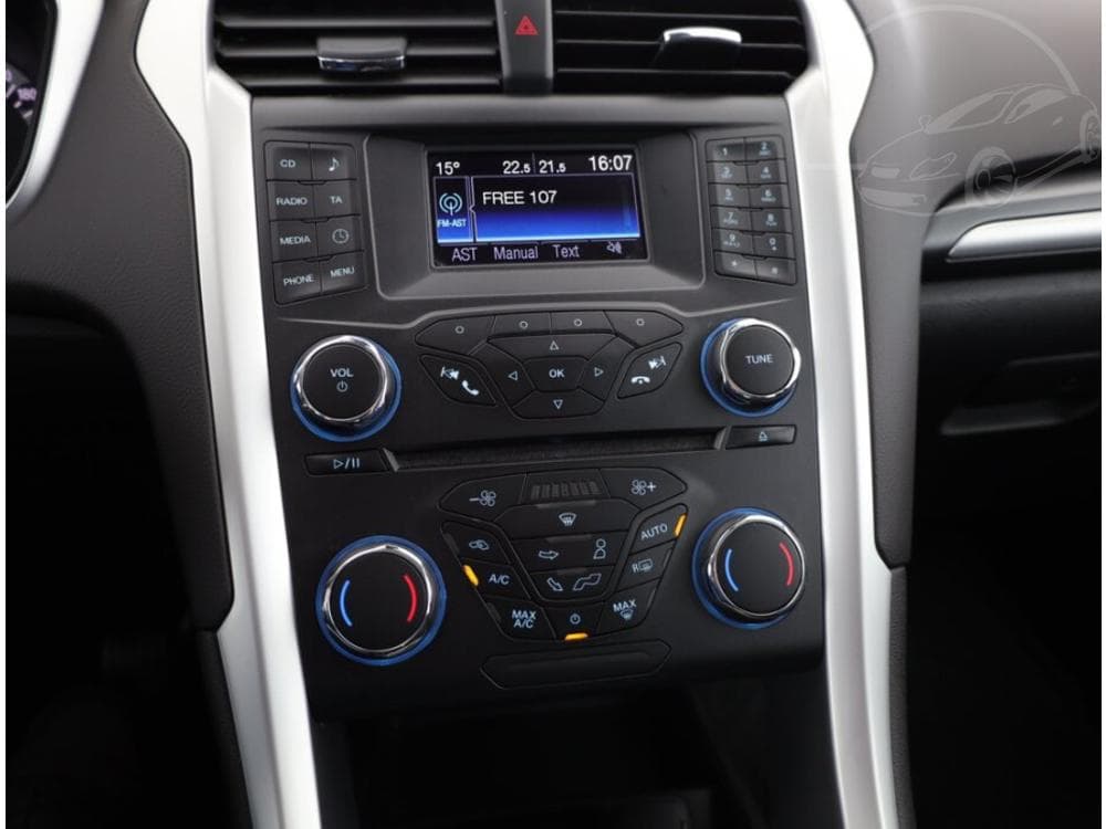 2015 Ford MONDEO - 10