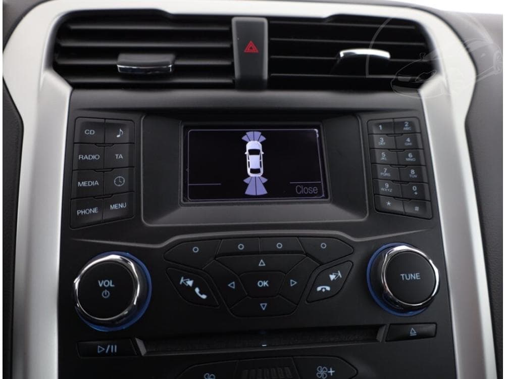 2015 Ford MONDEO - 15