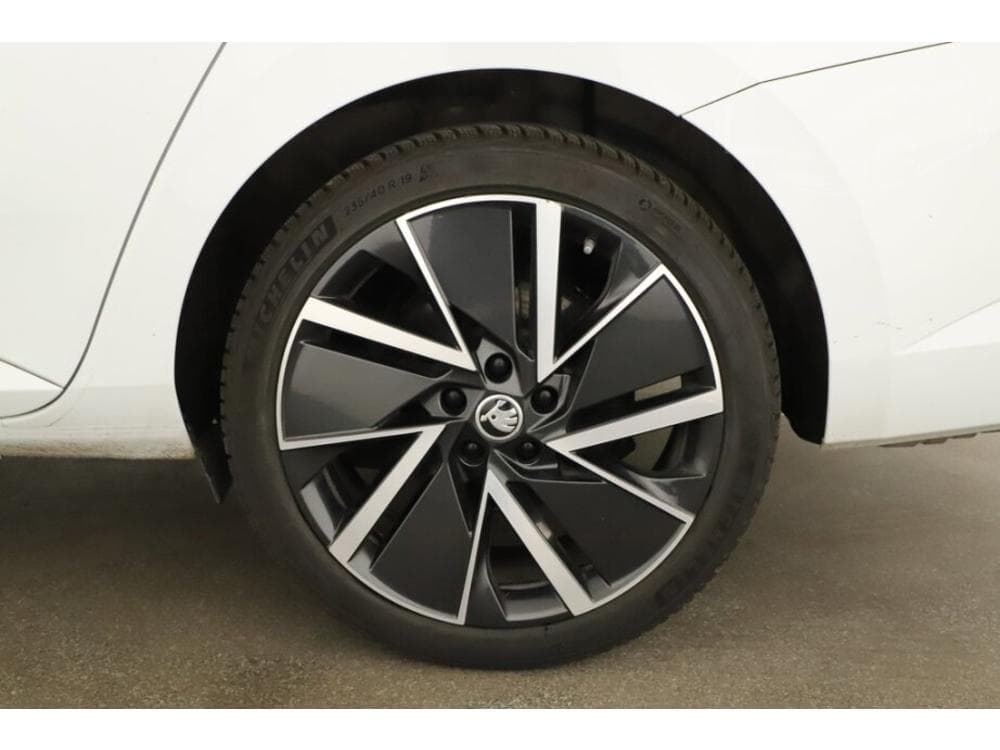 2020 Škoda SUPERB - 23