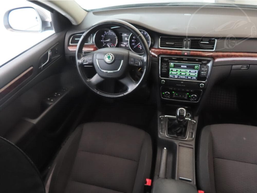 2010 Škoda SUPERB - 7