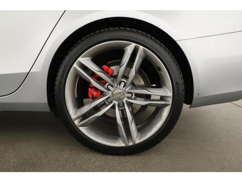 2015 Audi A4 - 12