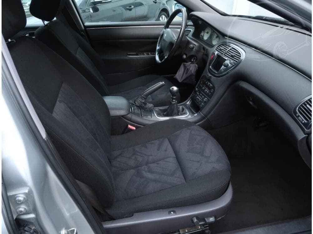 2004 Peugeot 607 - 9