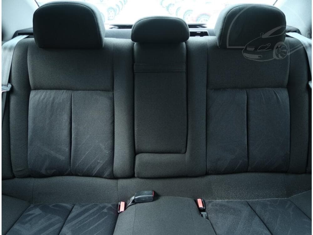 2004 Peugeot 607 - 10
