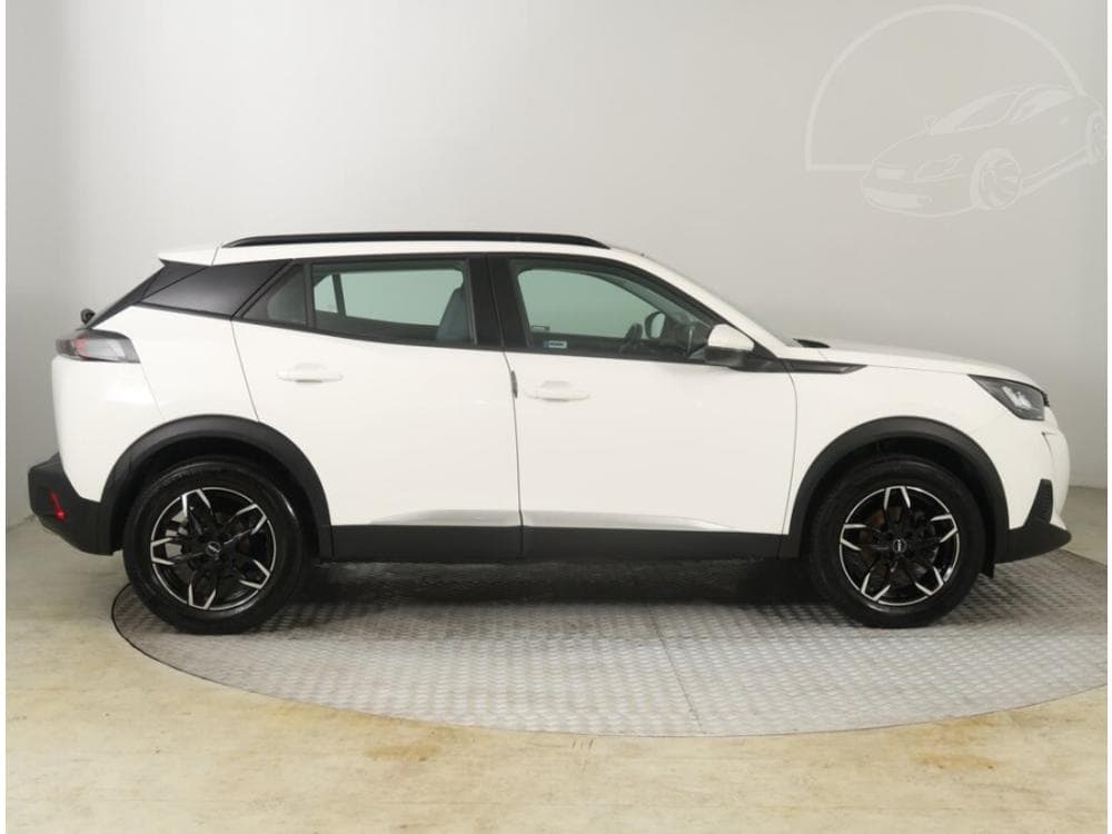 2020 Peugeot 2008 - 16