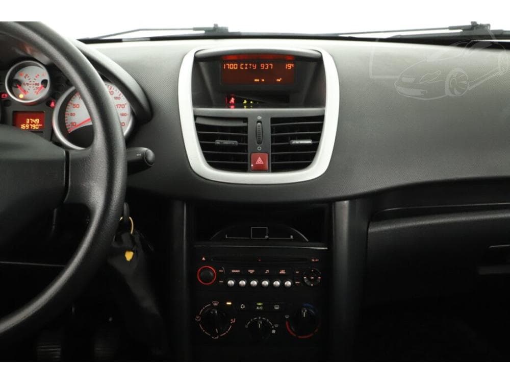 2007 Peugeot 207 - 8