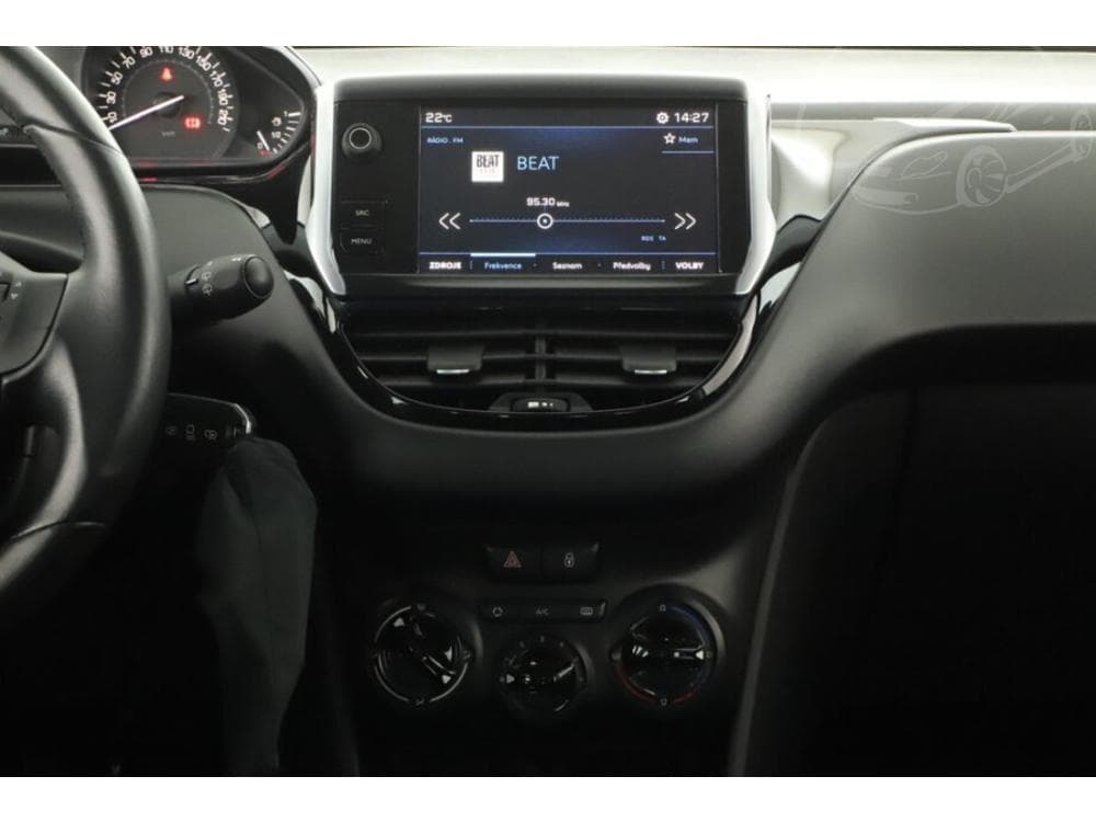 2018 Peugeot 208 - 9