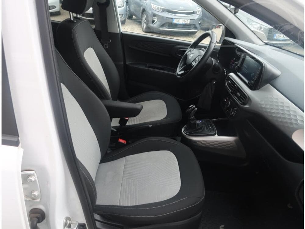 2021 Hyundai i10 - 9