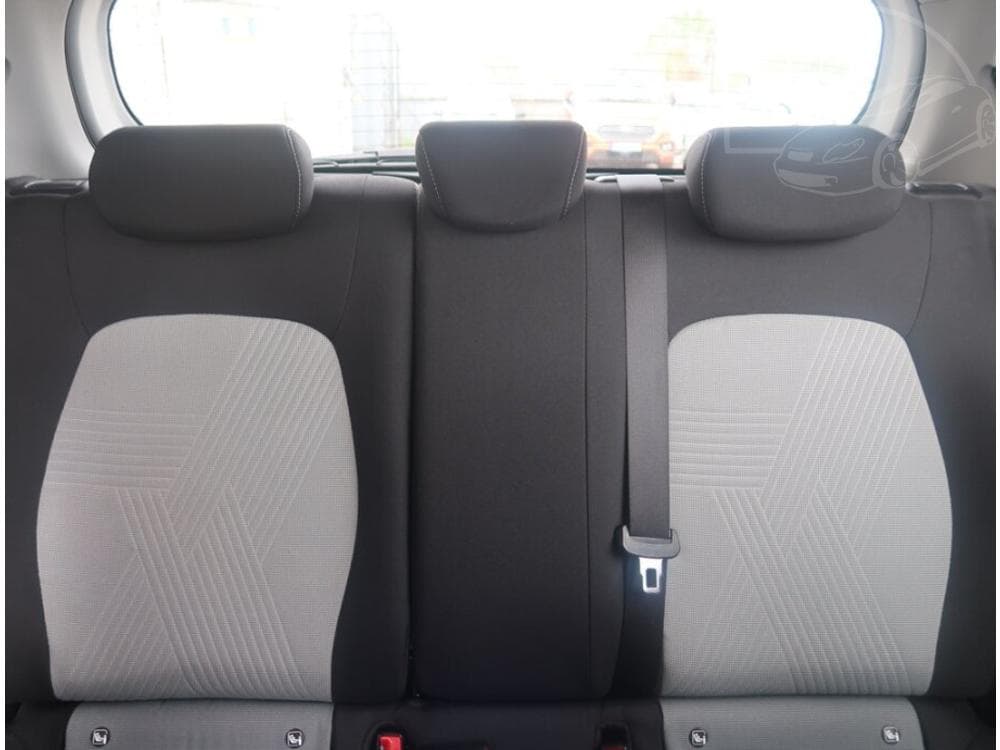 2021 Hyundai i10 - 10