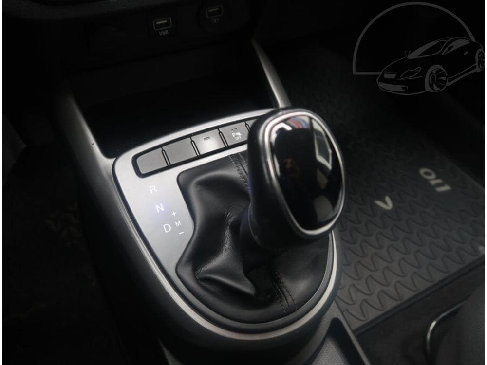 2021 Hyundai i10 - 13