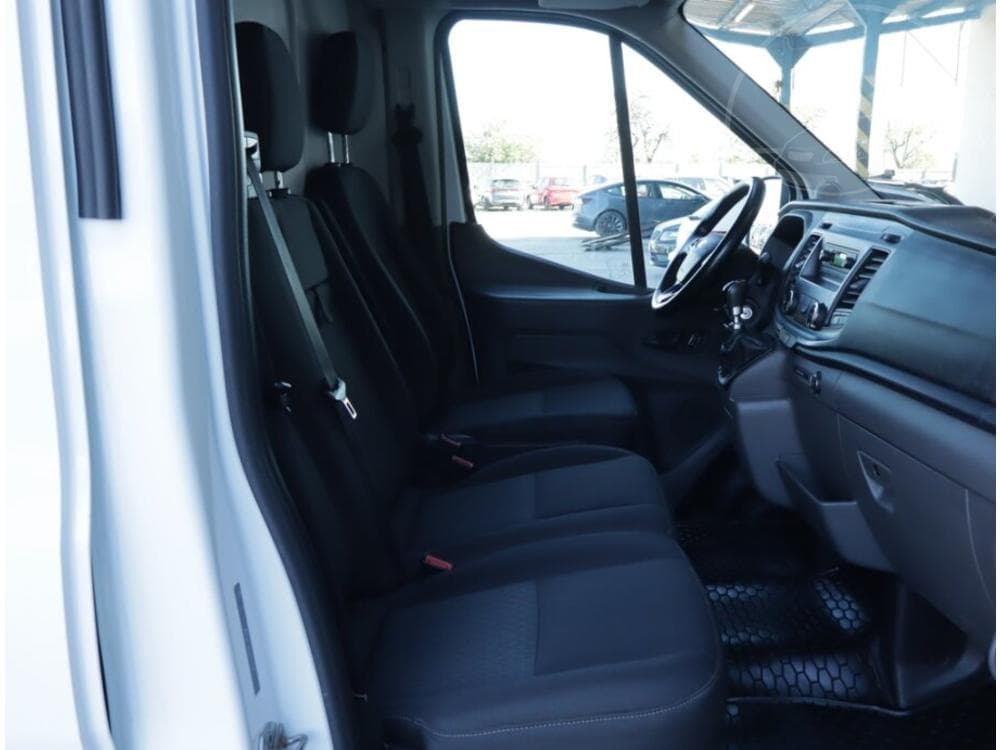 2019 Ford TRANSIT - 25